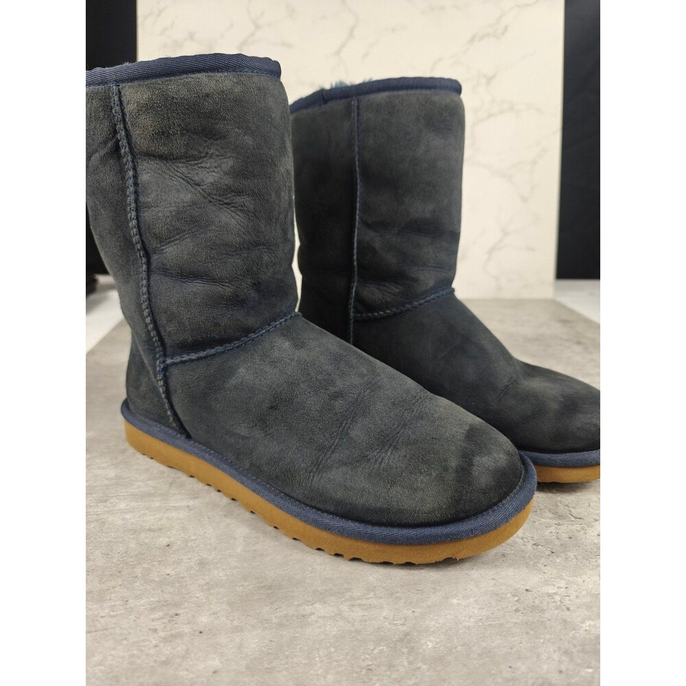 UGG Australia Boots Classic Short II Navy Blue Size 8 Women’s Genuine Sheepskin